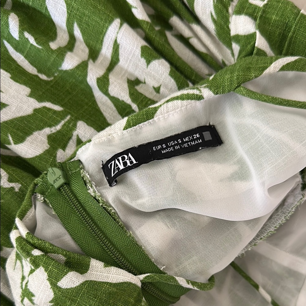 Zara Green and White Floral Maxi Dress - Picture 6 of 6